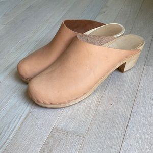 Bryr clementine clog in natural leather mid heel size 7 / 37
